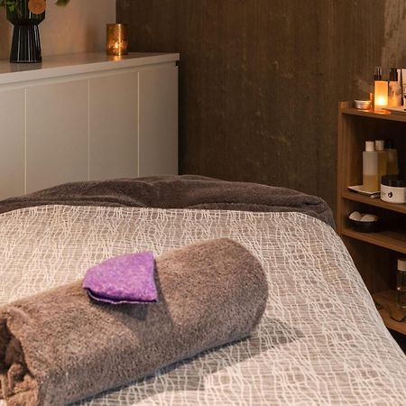 Hotel Peppers Silo Launceston Exterior foto Massage table