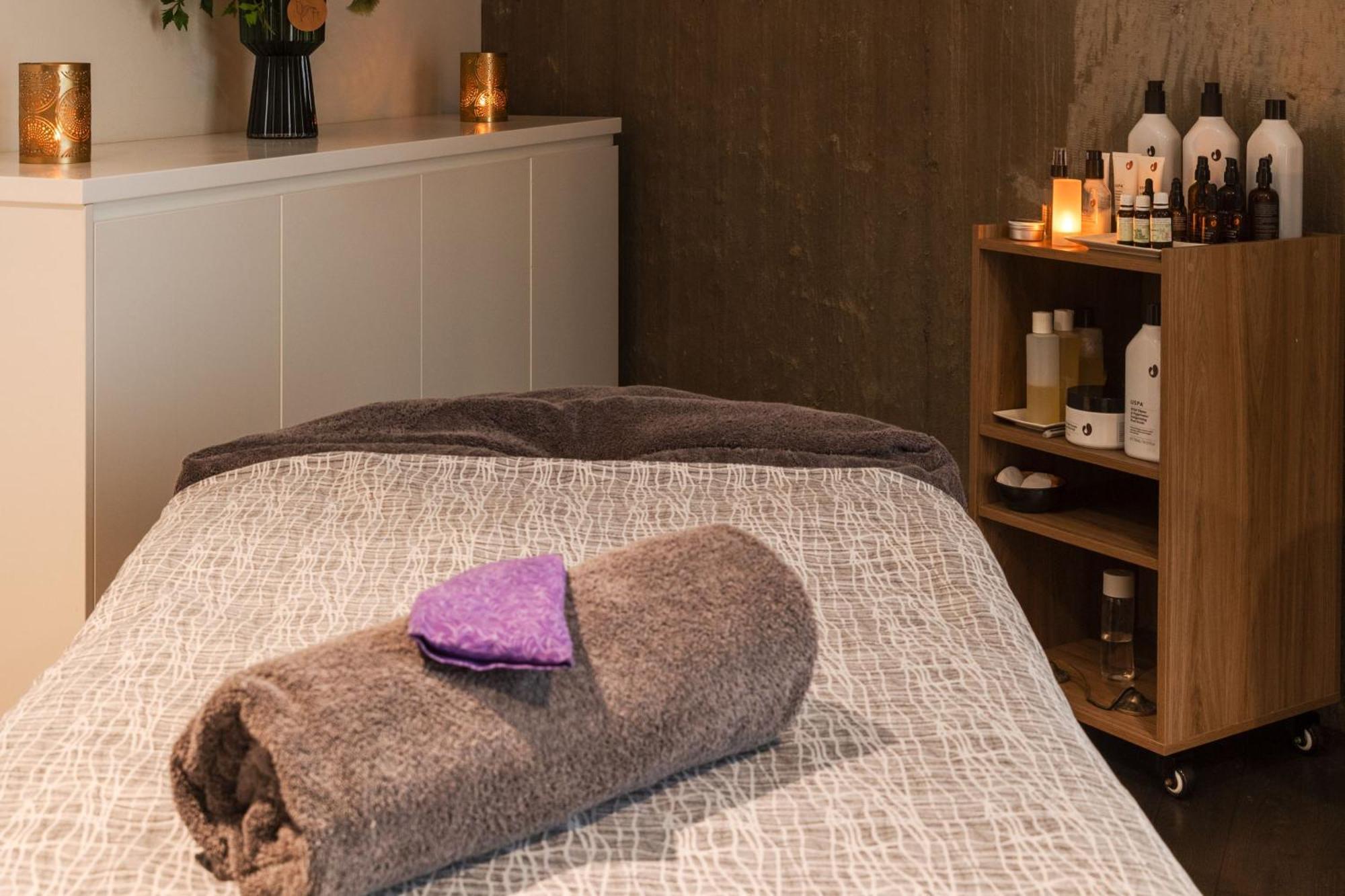 Hotel Peppers Silo Launceston Exterior foto Massage table